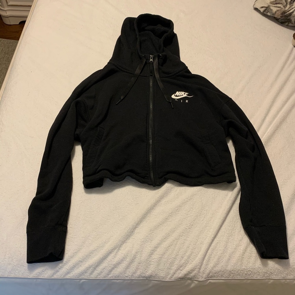 Cropped Nike hoodie